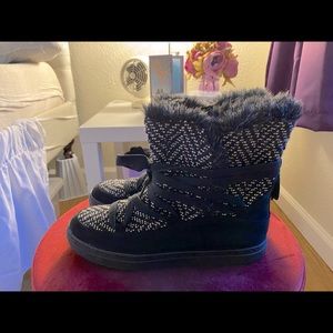 Rocket Dog black suede & tweed boots.